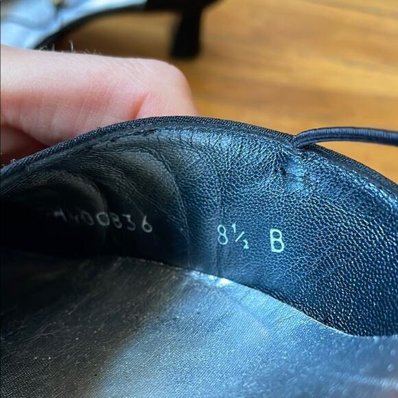 Vintage 2” Stuart Weitzman Black Heels with d'Orsay Style - Picture 5 of 8